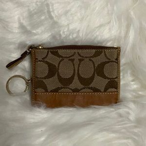 Authentic COACH monogram key 🔑 chain an ID holder.
